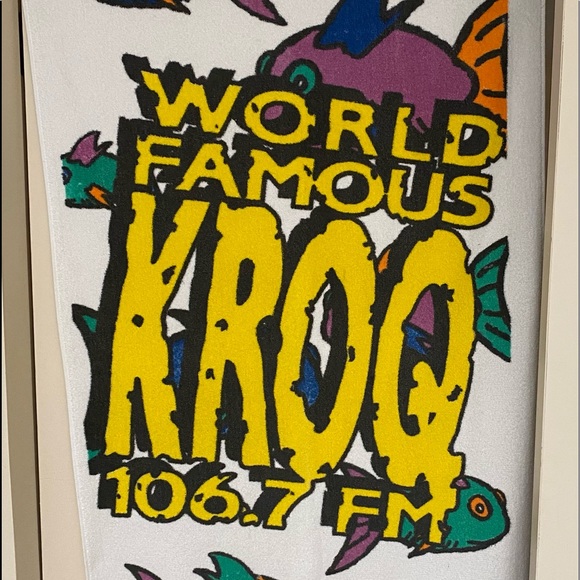 🎶KROQ-106.7 FM- RARE Beach Towel 60” x 30”